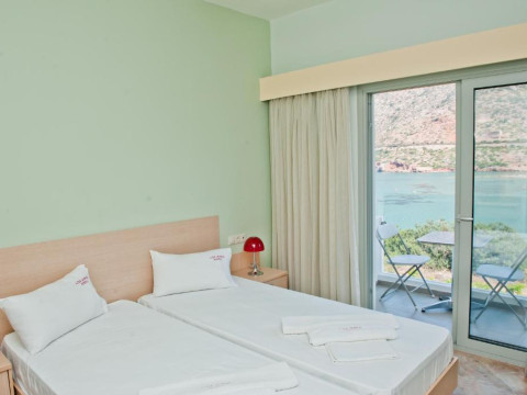 RESOL HOTEL (EX. LIZA MARY)