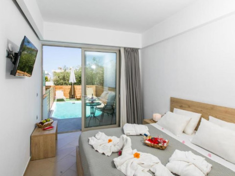 RESOL HOTEL LIZA MARY