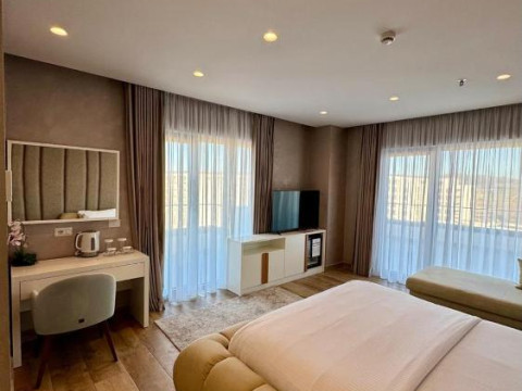 Henry Resort & SPA