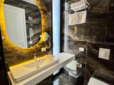 Henry Resort & SPA