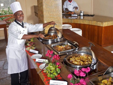Jacaranda Beach Resort and Safari Tsavo Explorer RO