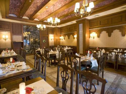 Crystal De Luxe Resort