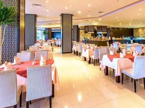 Jasmine Palace Resort & Spa