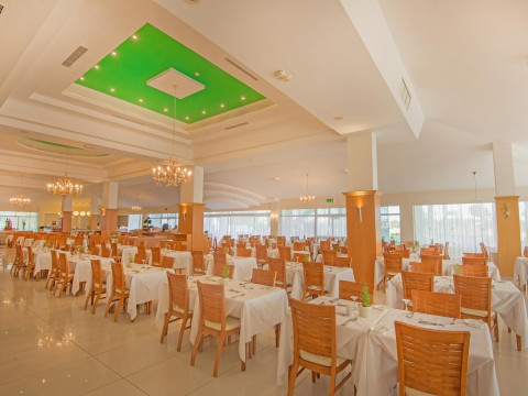 Dome Beach Hotel & Resort