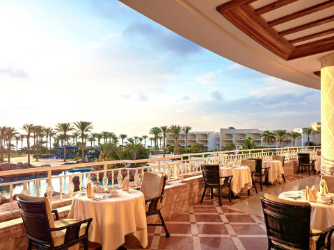 Palm Royale Soma Bay