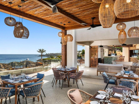 DoubleTree by Hilton Sharks Bay
