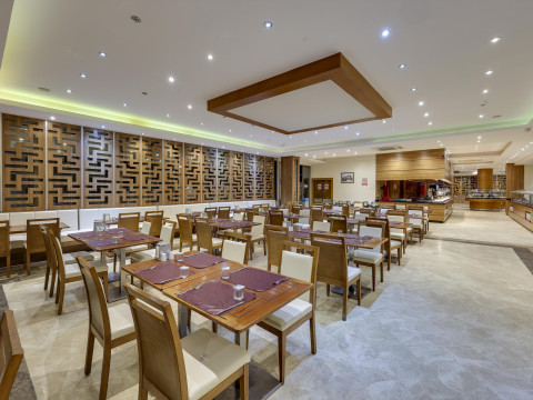 JASMIN BEACH HOTEL