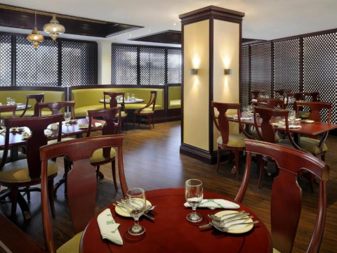 Al Safir Hotel Tower