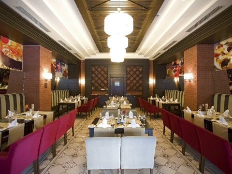 Crystal De Luxe Resort