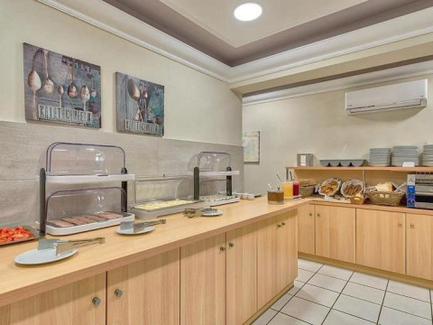 NATALIE HOTEL
