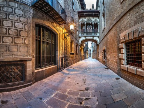 Revelion BARCELONA - La reina, Catalonia! PREMIUM TOURS