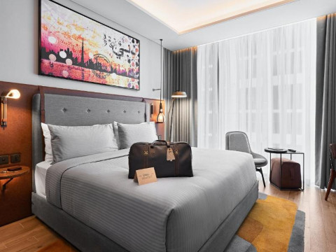 REVIER DUBAI