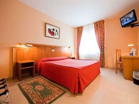 REY ARTURO HOTEL