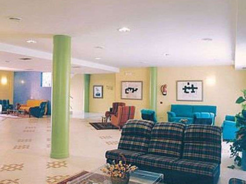 REY ARTURO HOTEL