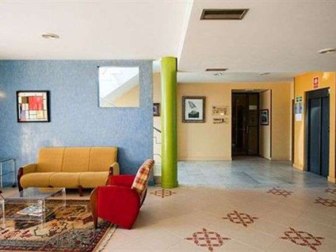 REY ARTURO HOTEL