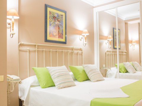 Hotel RF Astoria Adults Only
