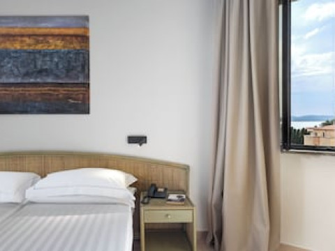 Rina Hotel