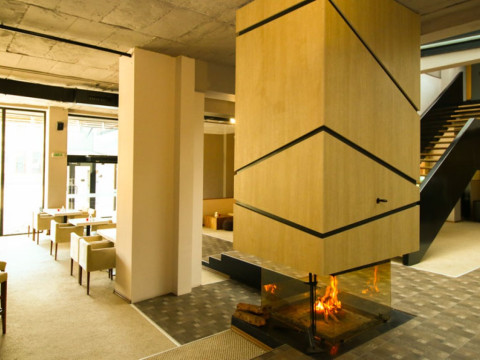 RIVERSIDE BOUTIQUE HOTEL