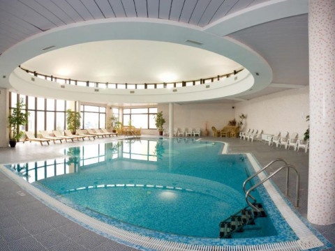 RIVIERA BEACH HOTEL