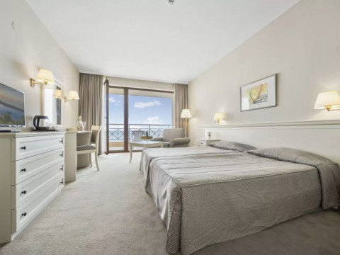 HVD RIVIERA BEACH HOTEL