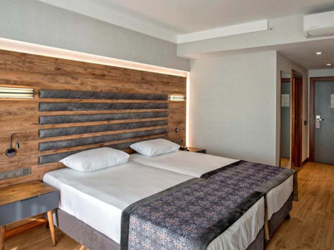 RIVIERA ZEN HOTEL
