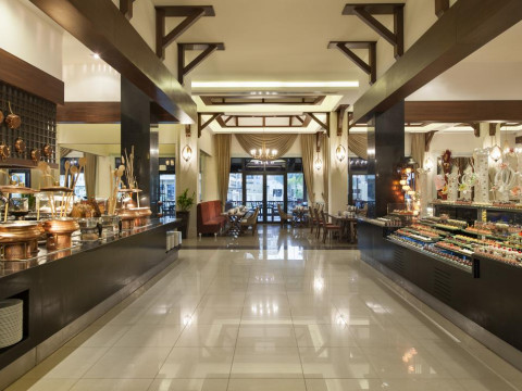 RIXOS BAB AL BAHR
