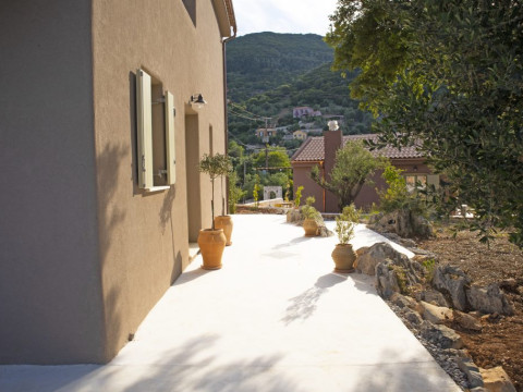Rock n' Olive Villas