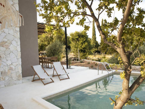 Rock n' Olive Villas