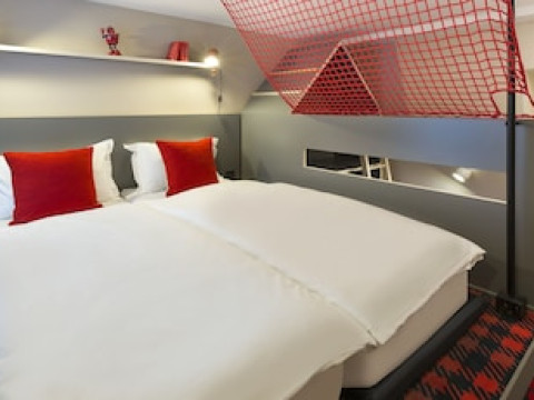 ROCKYPOP HOTEL