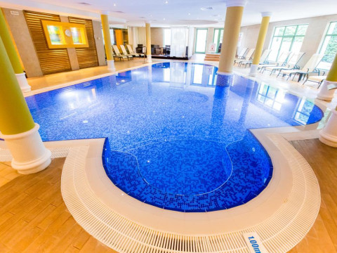 ROMANCE SPLENDID HOTEL