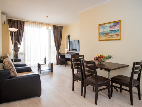 ROME PALACE DELUXE