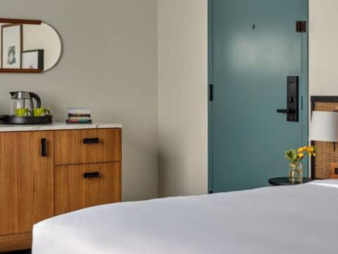 Romer House Waikiki - Adults Only