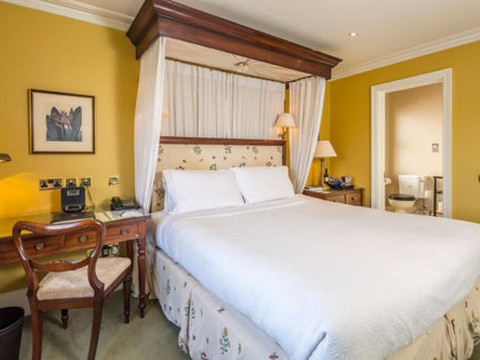 Roseate House London