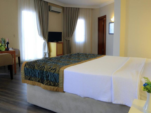 Roseira Beach Resort