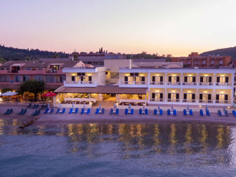 Rossis Beach Hotel