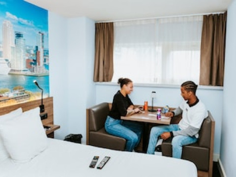 ROTTERDAM TELEPORT HOTEL
