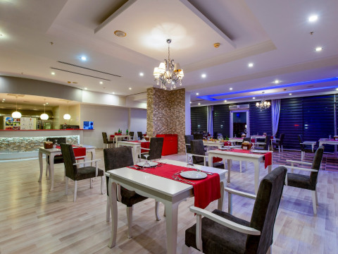 Hotel Rox Resort