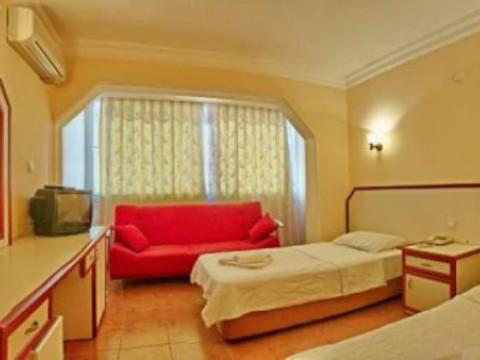 ROXX ROYAL HOTEL