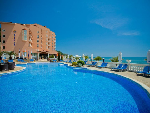 ROYAL BAY 