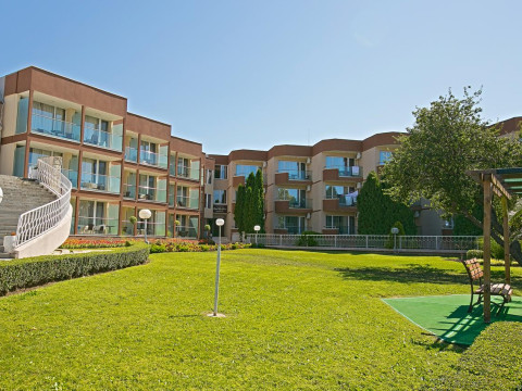 ROYAL BAY KAVARNA