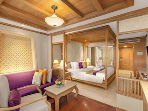 ROYAL CLIFF BEACH TERRACE