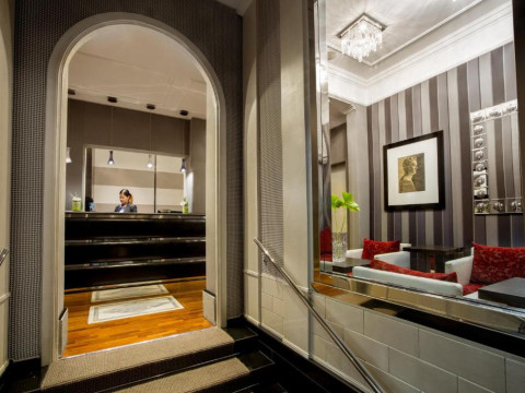 Royal Court Hotel