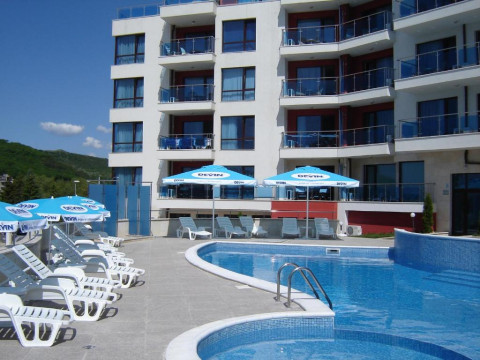 ROYAL COVE