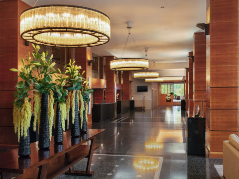 Royal Garden Hotel