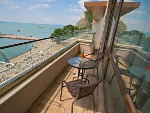 ROYAL GRAND HOTEL