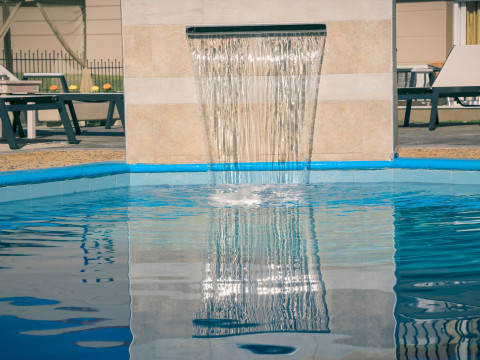 Royal Hotel and Suites