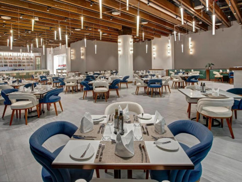 Royal M Al Aqah Beach Resort by Gewan