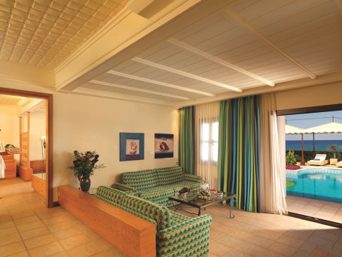 ROYAL MARE AND SUITES - HERSONISSOS