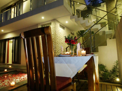Royal Nyanyi Villa