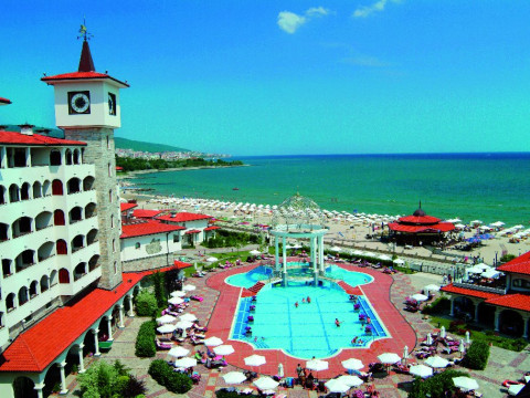 Royal Palace HELENA SANDS